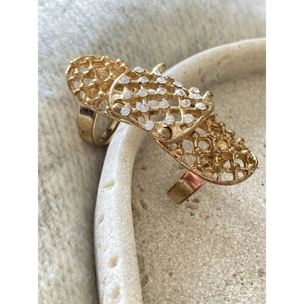 Gold Tone Butterfly Ring Clear‎ Rhinestone Openwork Filigree Statement